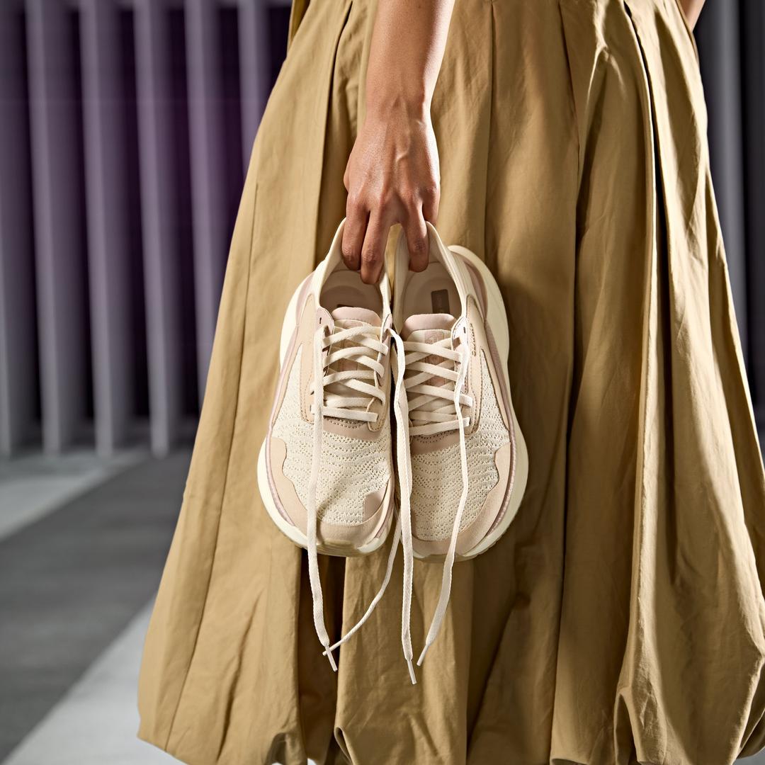 Pace Walk Sand Women's Athleisure Shoes - Image 8