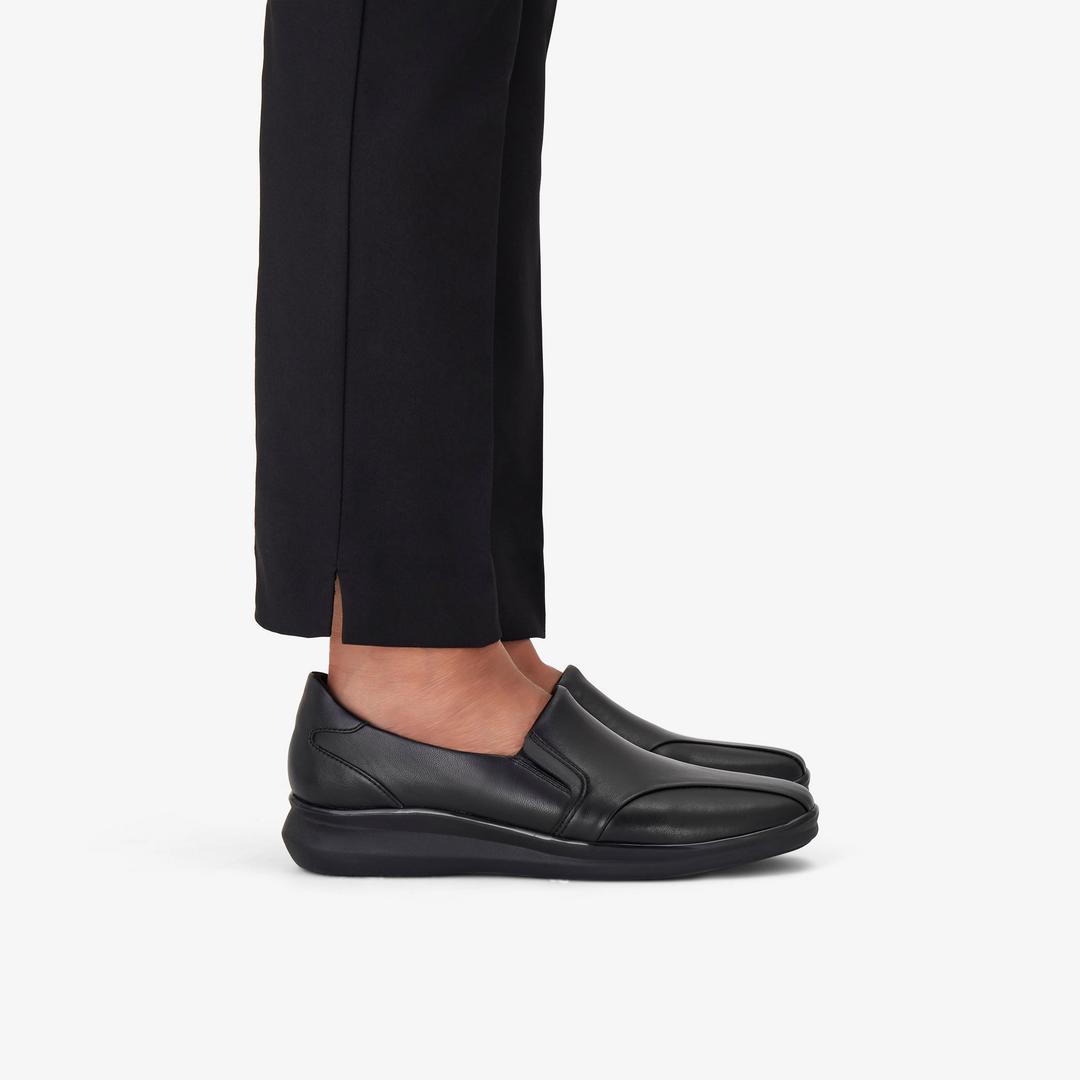 Womens Lynell Edge Black Leather Loafers - Image 2