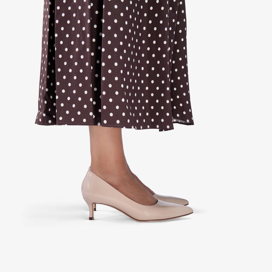 WOMENS Zarey Court Sand Patent Court Shoes US - Image 2