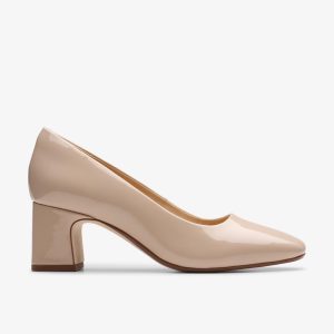 WOMENS Fernie Court Sand Patent Court Shoes US