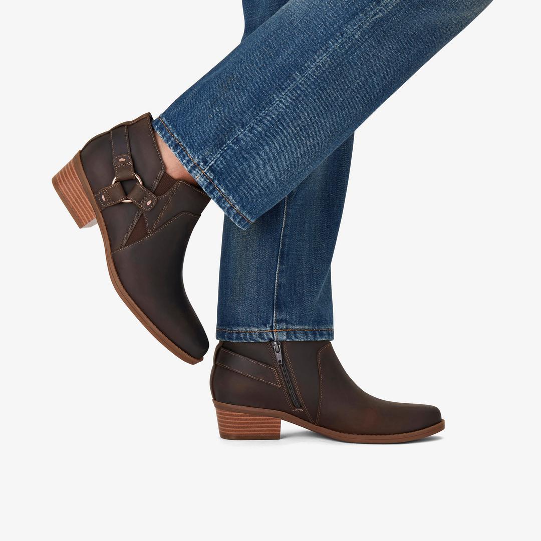 Womens Danyelle Gema Taupe Oily Leather Ankle Boots - Image 2