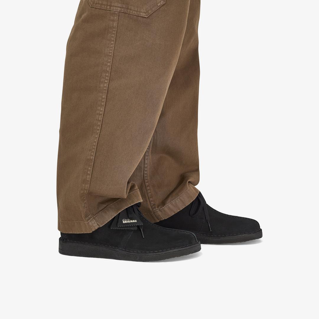 Mens Desert Trek Black Suede Shoes US - Image 2
