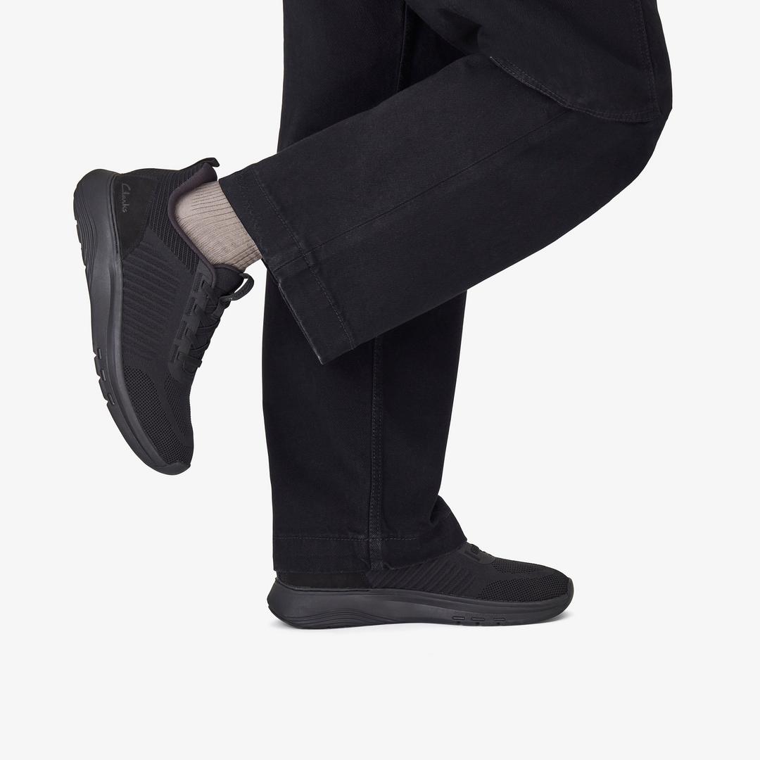 Mens Motion Trek LT Black Knit Sneakers - Image 2