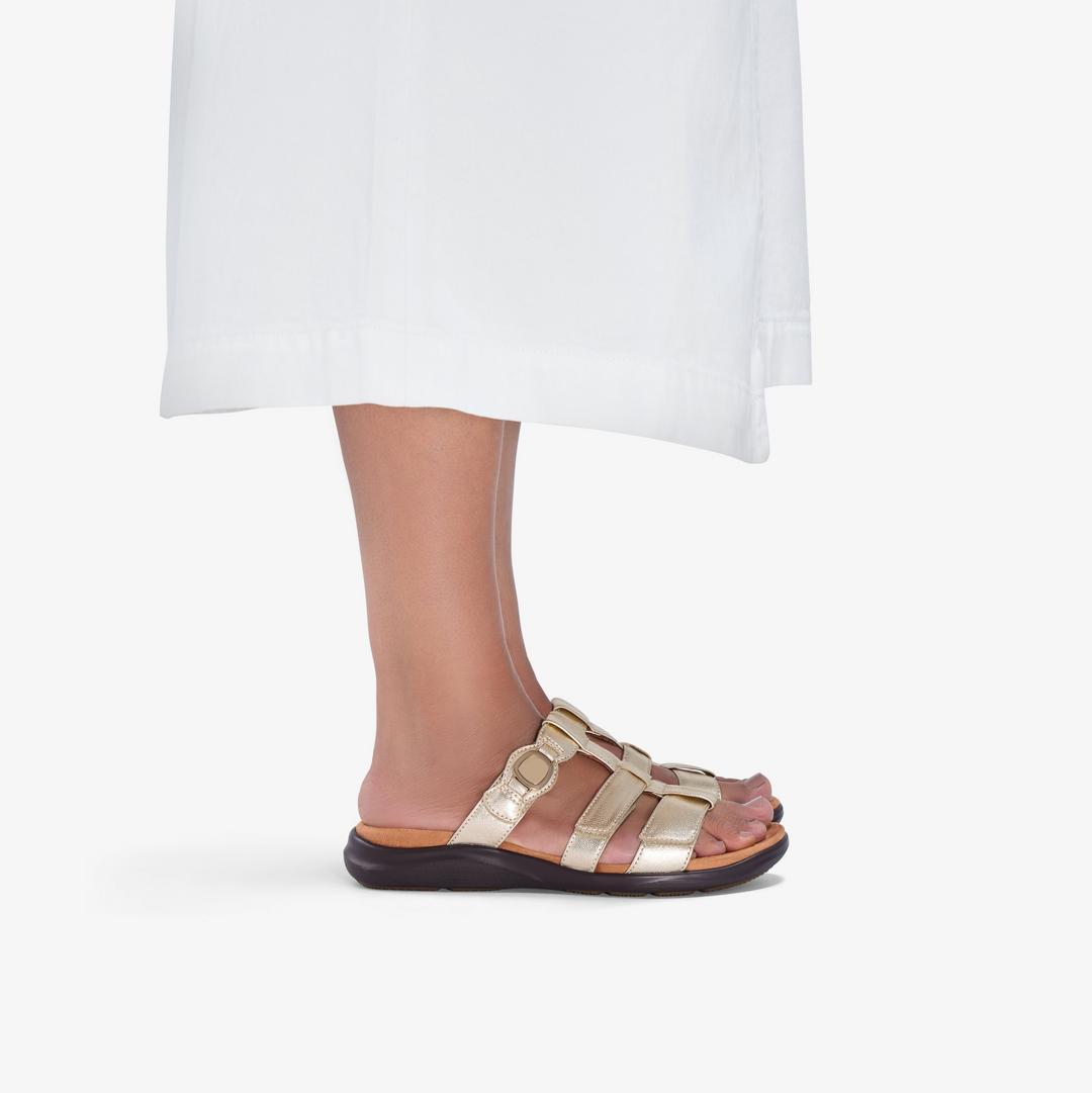 Womens Kitly Pearl Champagne Leather Flat Sandals - Image 2